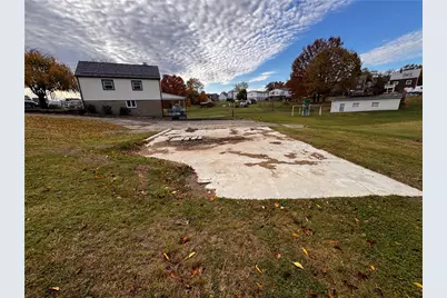 176 Jefferson Dr, Lower Burrell, PA 15068 - Photo 12