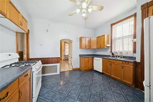 120 N 1st St, Jeannette, PA 15644 - Photo 12
