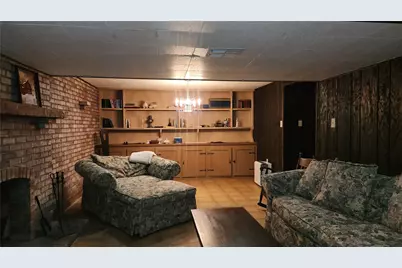 411 Center Street, Hyde Park, PA 15641 - Photo 18