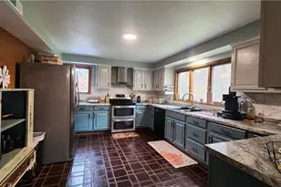 107 Spring Hollow Dr, Allegheny Township, PA 15613 - Photo 16