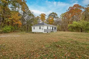 157 Clever Rd, Kennedy Township, PA 15136 - Photo 2