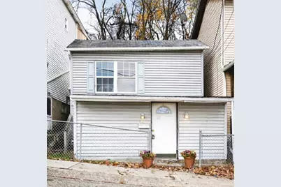 417 Alexander St, McKees Rocks, PA 15136 - Photo 1