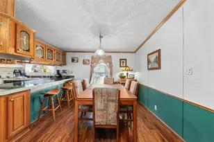 307 Holiday Ct, Mount Pleasant Township, PA 15666 - Photo 10