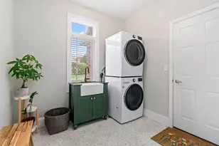 1004 Amy Pl, Adams Township, PA 15044 - Photo 14