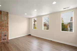 1934 Huron St, Pittsburgh, PA 15203 - Photo 10