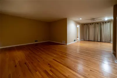 2284 Crestview Rd, Banksville/Westwood, PA 15216 - Photo 4