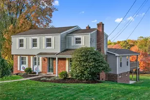 1537 King Charles Dr, Pittsburgh, PA 15237 - Photo 1