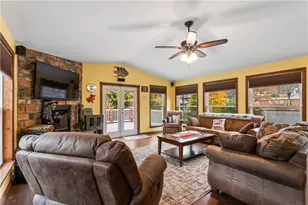 104 Allison Dr, Brighton Township, PA 15009 - Photo 18