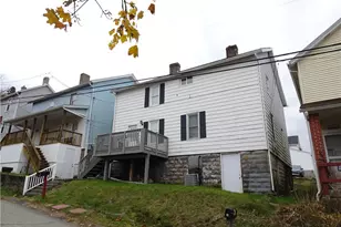 42 Oak St, Manor, PA 15665 - Photo 2