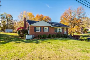 1515 S Main St, North Franklin Township, PA 15301 - Photo 2