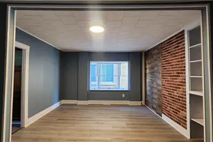 410 Longfellow St, Vandergrift, PA 15690 - Photo 6