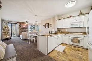 5023 Summit View Ct, Hidden Valley, PA 15502 - Photo 6