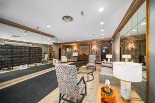 5715 Beacon St, Pittsburgh, PA 15217 - Photo 2