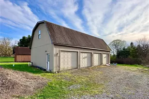 3023 Spring Garden Ave, Neshannock Township, PA 16105 - Photo 8