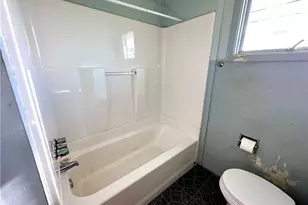 3406 New Castle Rd, West Middlesex Boro, PA 16159 - Photo 18