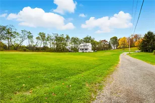 1102 Frankstown Rd, Conemaugh Township, PA 15902 - Photo 2