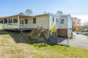 419 Manor Rd, Delmont, PA 15626 - Photo 8