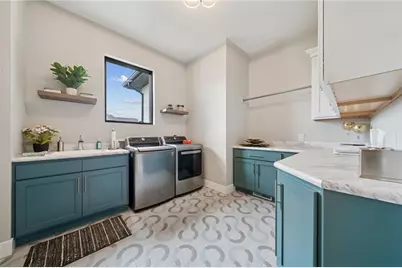 2099 Totteridge Dr, Salem Township, PA 15601 - Photo 36