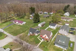 143 7th St, Saint Clair Township, PA 15944 - Photo 28