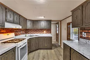 29 Freeport St, Delmont, PA 15626 - Photo 6