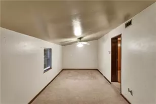 29 Freeport St, Delmont, PA 15626 - Photo 32