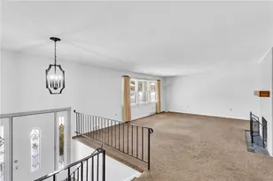 607 Westland Dr, Hempfield Township, PA 15601 - Photo 12
