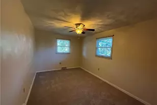 607 Westland Dr, Hempfield Township, PA 15601 - Photo 26