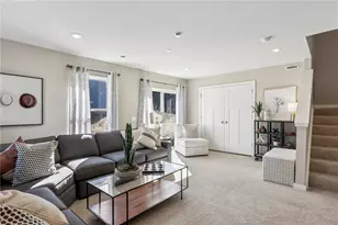 151 River Rdg Dr, Moon/Crescent Twp, PA 15108 - Photo 6