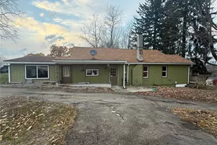 721 S 88th Rd, Carmichaels-Cumberland, PA 15320 - Photo 1