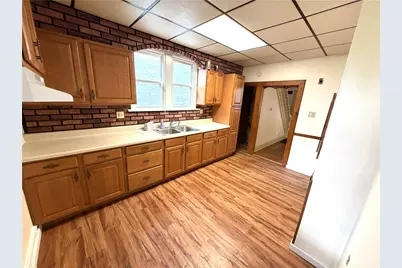 154 Jefferson Ave, Vandergrift, PA 15690 - Photo 8