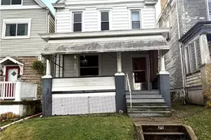 154 Jefferson Ave, Vandergrift, PA 15690 - Photo 1