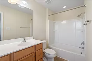 1966 Georgetown Dr, Pittsburgh, PA 15143 - Photo 18