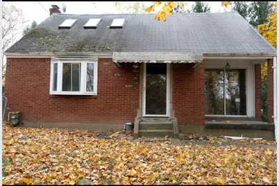 310 McCutcheon Ln, Pittsburgh, PA 15235 - Photo 1