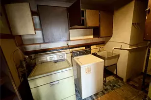 589 Hookstown Grade Rd, Moon/Crescent Twp, PA 15108 - Photo 12