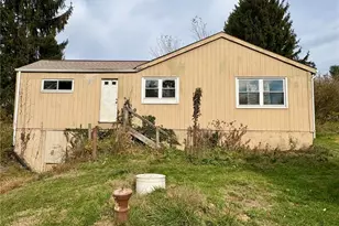589 Hookstown Grade Rd, Moon/Crescent Twp, PA 15108 - Photo 4