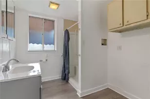 2008 Tustin St, Downtown Pgh, PA 15219 - Photo 10