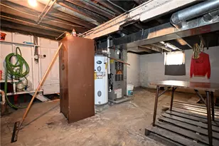 909 Alexander Ave, Monessen, PA 15062 - Photo 12