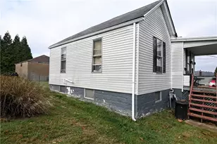 909 Alexander Ave, Monessen, PA 15062 - Photo 16