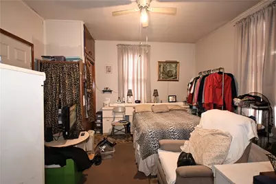 909 Alexander Ave, Monessen, PA 15062 - Photo 10