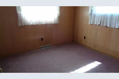 111 Nittany Lane, Jefferson Township, PA 16023 - Photo 12