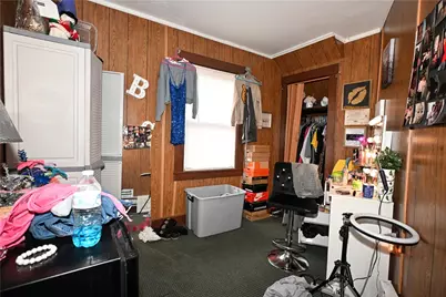 948 Athalia Ave, Monessen, PA 15062 - Photo 12