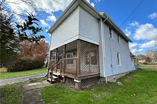 1739 N Water Ave, Hermitage, PA 16148 - Photo 24