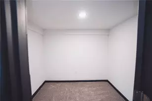 1739 N Water Ave, Hermitage, PA 16148 - Photo 10