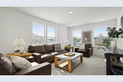 120 Samantha Dr, Center Township, PA 15061 - Photo 6