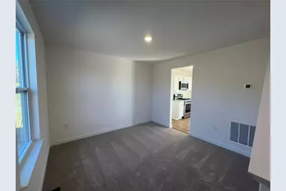 120 Samantha Dr, Center Township, PA 15061 - Photo 10