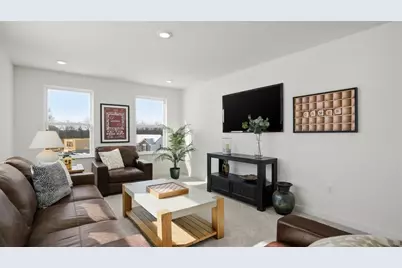 120 Samantha Dr, Center Township, PA 15061 - Photo 8