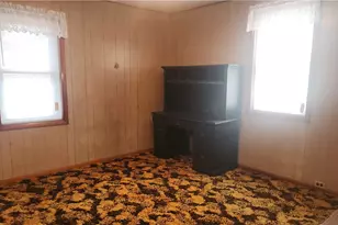 302 E Church St, Clay Township, PA 16061 - Photo 22