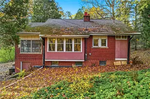 729 E Lake Rd, Pymatuning Township, PA 16154 - Photo 1