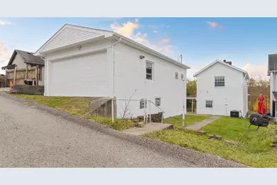 528 9th Street, Pitcairn, PA 15140 - Photo 2