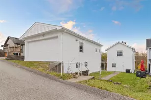 528 9th St, Pitcairn, PA 15140 - Photo 2